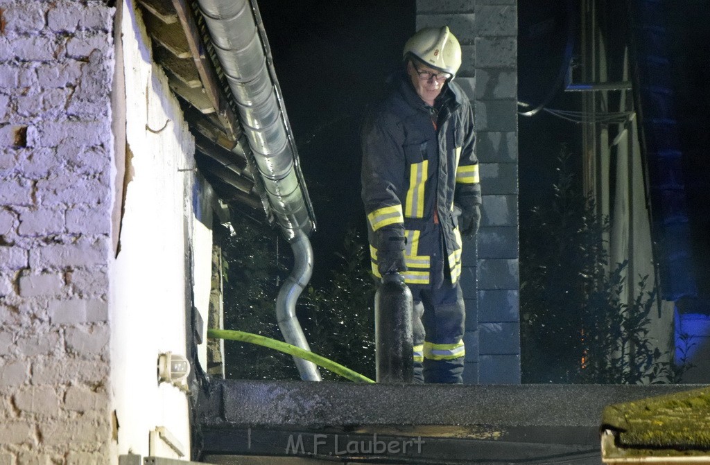 Feuer 2 Koeln Porz Langel Hinter der Kirche P078.JPG - Miklos Laubert